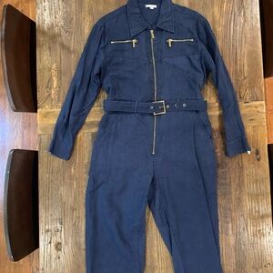Navy Blue Romper with Gold Zippers by WEWOREWHAT size M 🦋🦋🦋🦋🦋🦋💙💙💙💙🏆🏆❤️